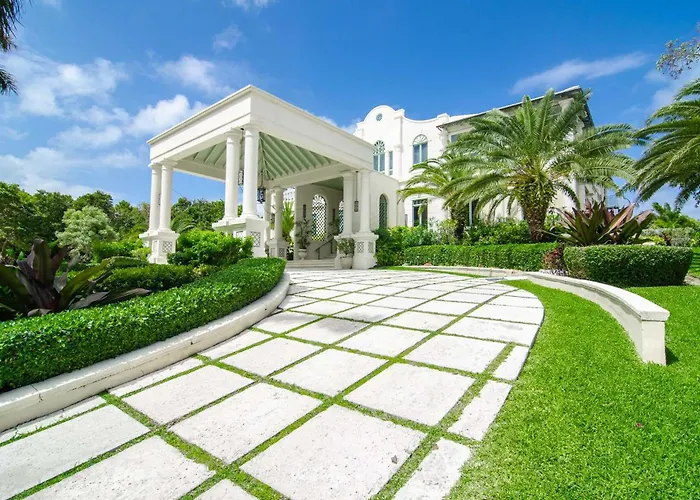 Elegant Caribbean Villa With Grand Design